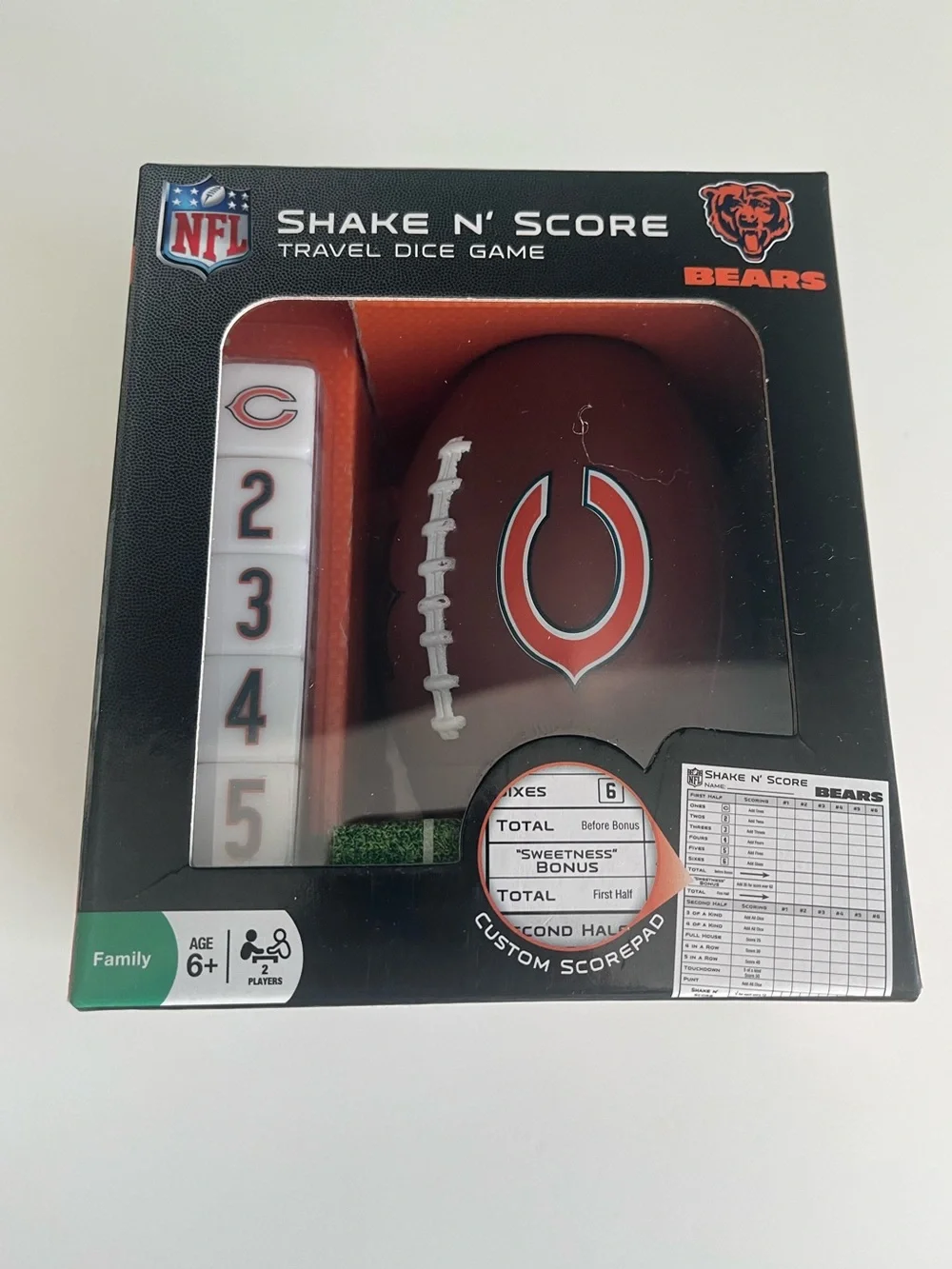 NFL Chicago Bears Football Yahtzee Shake N' Score Travel Dice Game